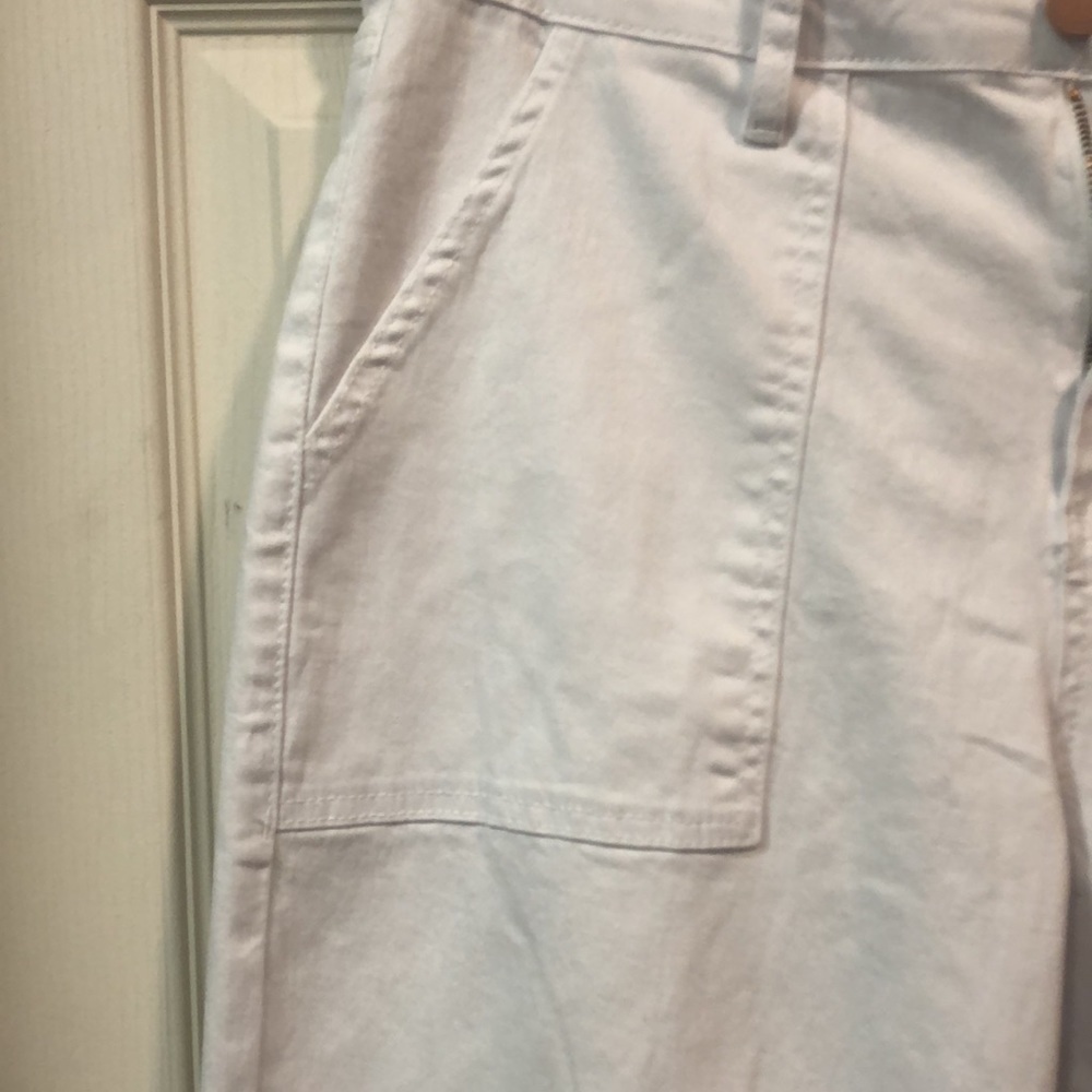 YMI White Cargo Joggers, size 13/31 - Picture 4 of 14